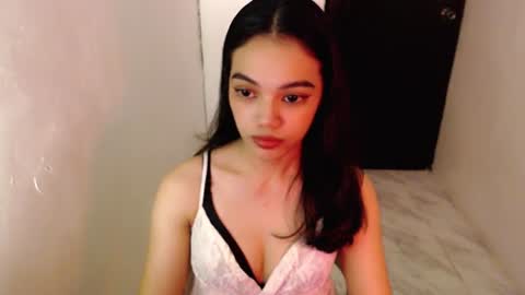 cuddlepunk_bubble online show from June 20, 6:17 am