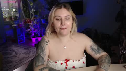 Chris online show from December 14, 4:12 am