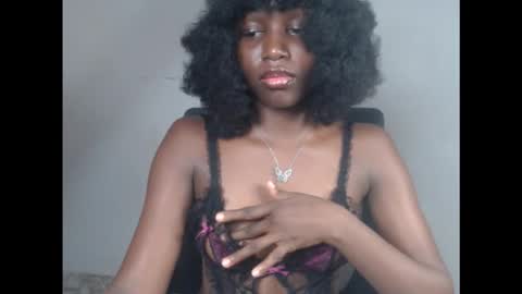 sophie online show from October 24, 9:16 am