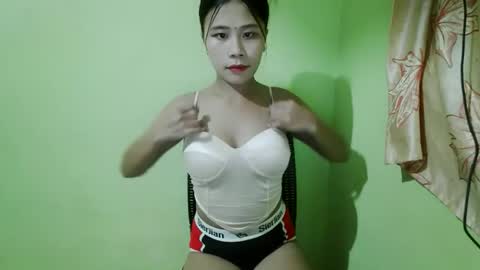 cumwhore4uxox online show from November 5, 3:17 pm