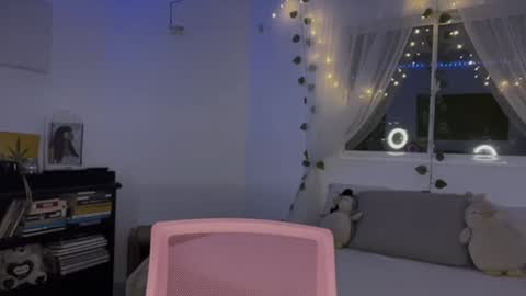 Emma online show from February 3, 1:19 am