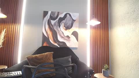 DANI online show from April 8, 4:47 am