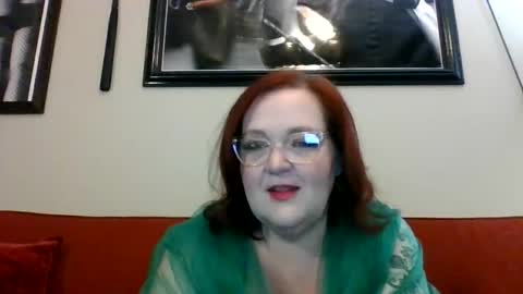 curvylittlesecret online show from June 7, 7:15 am