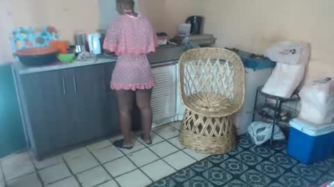 curvypear76x online show from January 6, 7:20 am