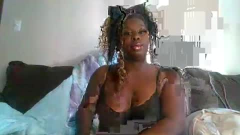 curvyychocolate online show from January 1, 4:18 pm