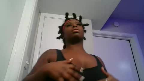 curvyychocolate online show from February 17, 5:14 am