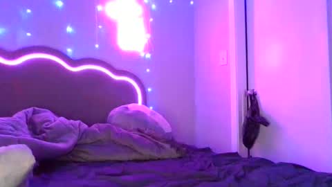 curvyychocolate online show from February 6, 4:25 pm