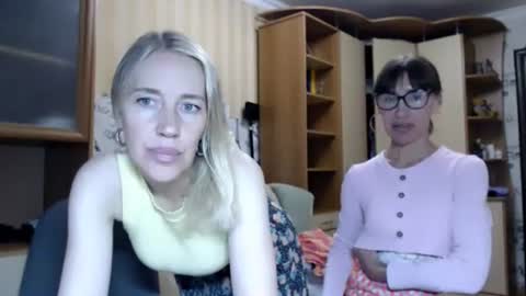 cute_lion_ online show from July 28, 12:48 pm