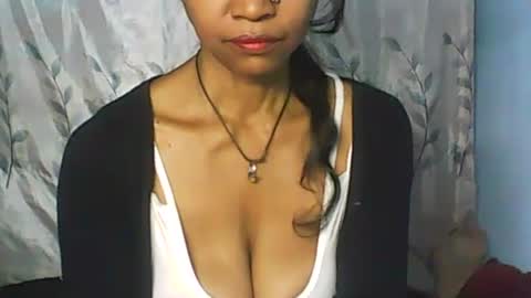 murielle online show from February 8, 3:19 am