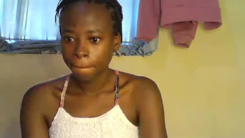 cute_sonny online show from October 12, 5:43 am