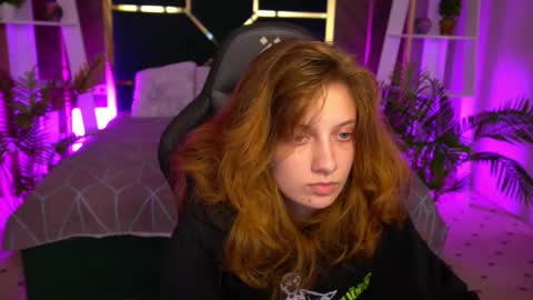 Foxy online show from November 14, 2:50 pm