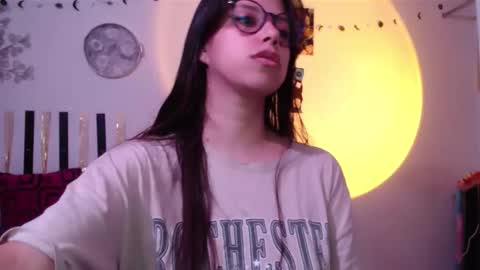 haome online show from February 15, 6:18 pm