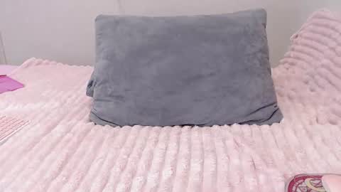 cutie_anniex online show from June 14, 3:30 am