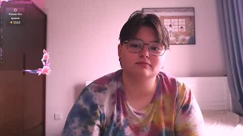 Snapshot of cutie_florence chatting on September 11, 8:36 am Sophie  Lilith online show from September 11, 8:36 am