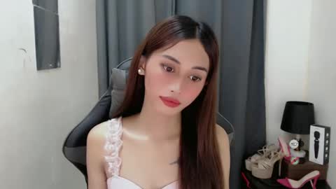 cutie_mitcha online show from March 12, 1:03 am