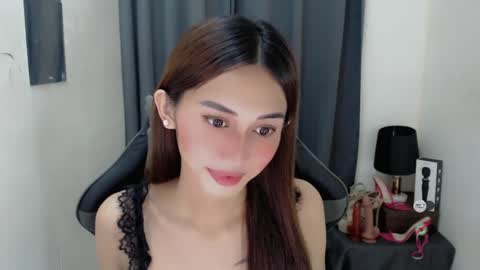 cutie_mitcha online show from March 11, 1:48 am