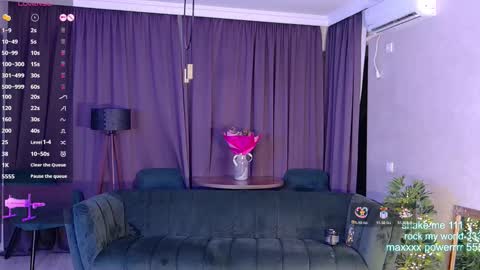 cutiepie69__ online show from November 8, 9:31 pm