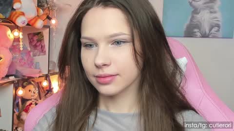 Rori  Instagram cutierori  online show from January 29, 5:19 am