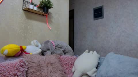 cuttiebunny online show from November 15, 1:28 am