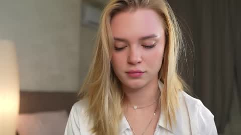 EMILY online show from October 15, 4:20 pm