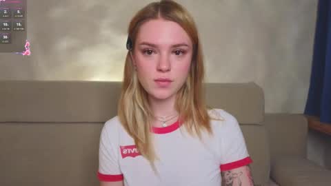 EMILY online show from December 17, 3:27 pm