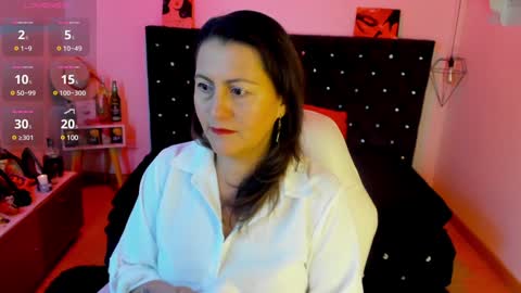Mia  online show from January 25, 11:24 am