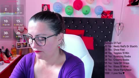 Mia  online show from February 3, 12:36 pm