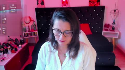 Mia  online show from January 18, 12:47 pm