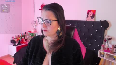 Mia  online show from February 15, 12:01 pm