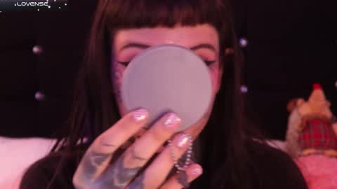 Snapshot of daarlene chatting on February 17, 4:50 pm Darlene online show from February 17, 4:50 pm