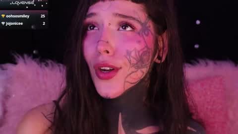 Snapshot of daarlene chatting on February 5, 9:29 pm Darlene online show from February 5, 9:29 pm