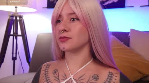 Snapshot of daarlene chatting on September 17, 10:24 am Darlene online show from September 17, 10:24 am