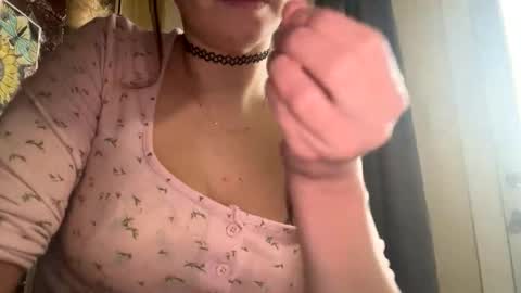 dabqueen_1994 online show from March 26, 12:07 pm