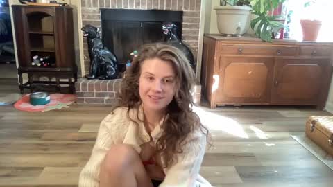 Belle  Email daddydaycarecb  online show from February 1, 4:39 pm