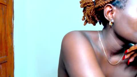 tee online show from November 3, 12:36 am