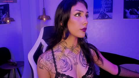 Snapshot of dafne_goth chatting on January 29, 2:53 pm Dafne online show from January 29, 2:53 pm