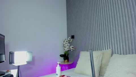 dafnecox online show from September 19, 3:16 am