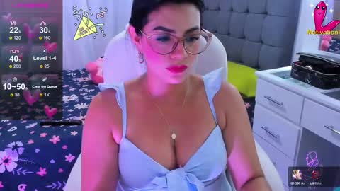 Snapshot of dahian_carter chatting on January 3, 11:23 pm Dahian online show from January 3, 11:23 pm