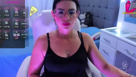 Snapshot of dahian_carter chatting on December 18, 10:57 pm Dahian online show from December 18, 10:57 pm