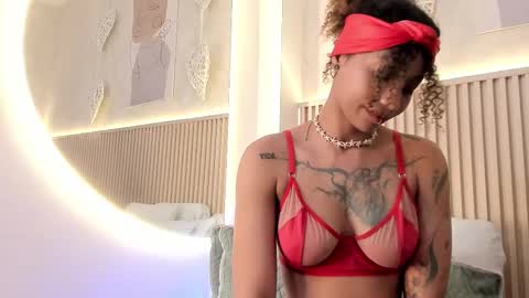 Daiana online show from November 22, 8:22 pm