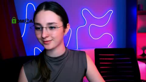 Little Di online show from June 13, 9:34 pm