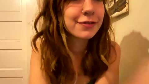 DaisyB3 online show from May 17, 10:03 am
