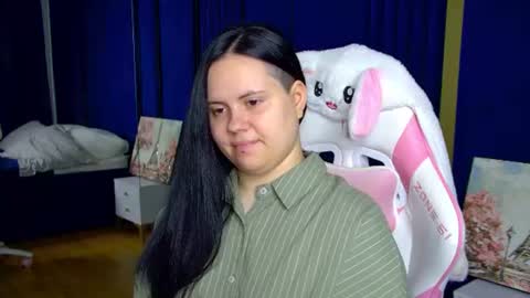 DaisyHarts online show from July 11, 5:29 am