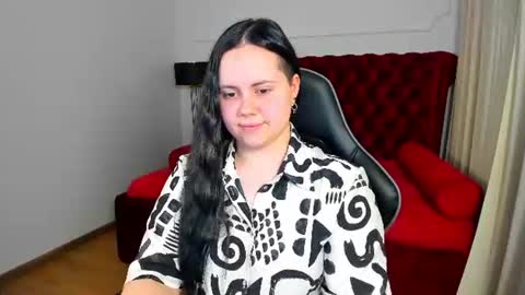 DaisyHarts online show from June 24, 5:01 pm
