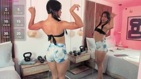 Snapshot of daisylin_mb chatting on October 22, 10:15 pm daisylin_mb online show from October 22, 10:15 pm