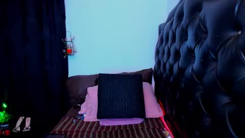 Rosse  online show from December 4, 1:19 am