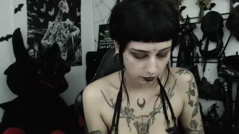 dakota online show from June 24, 3:27 am
