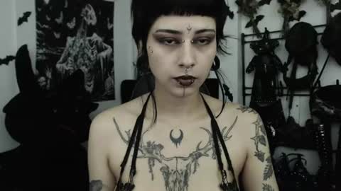 dakota online show from June 26, 2:46 am