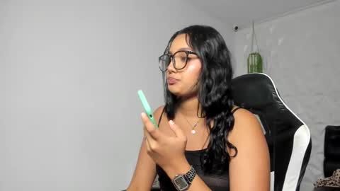 dakota_x18 online show from February 16, 7:47 pm