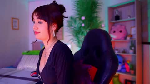 dakotaa online show from December 2, 3:25 pm